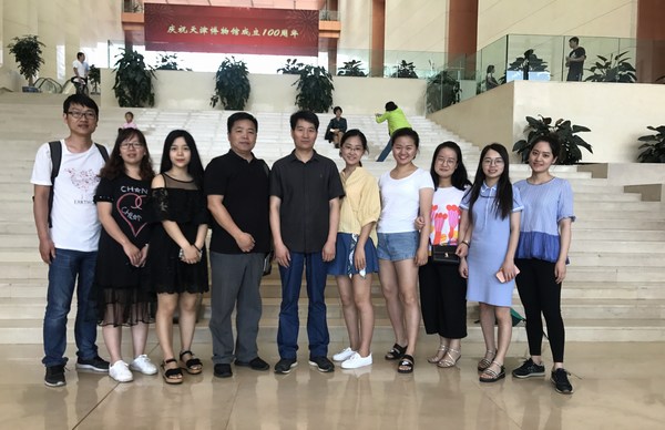 87978797威尼斯老品牌艺术硕士（美术）研究生赴中国美术馆开展专题艺术实践教学.jpg